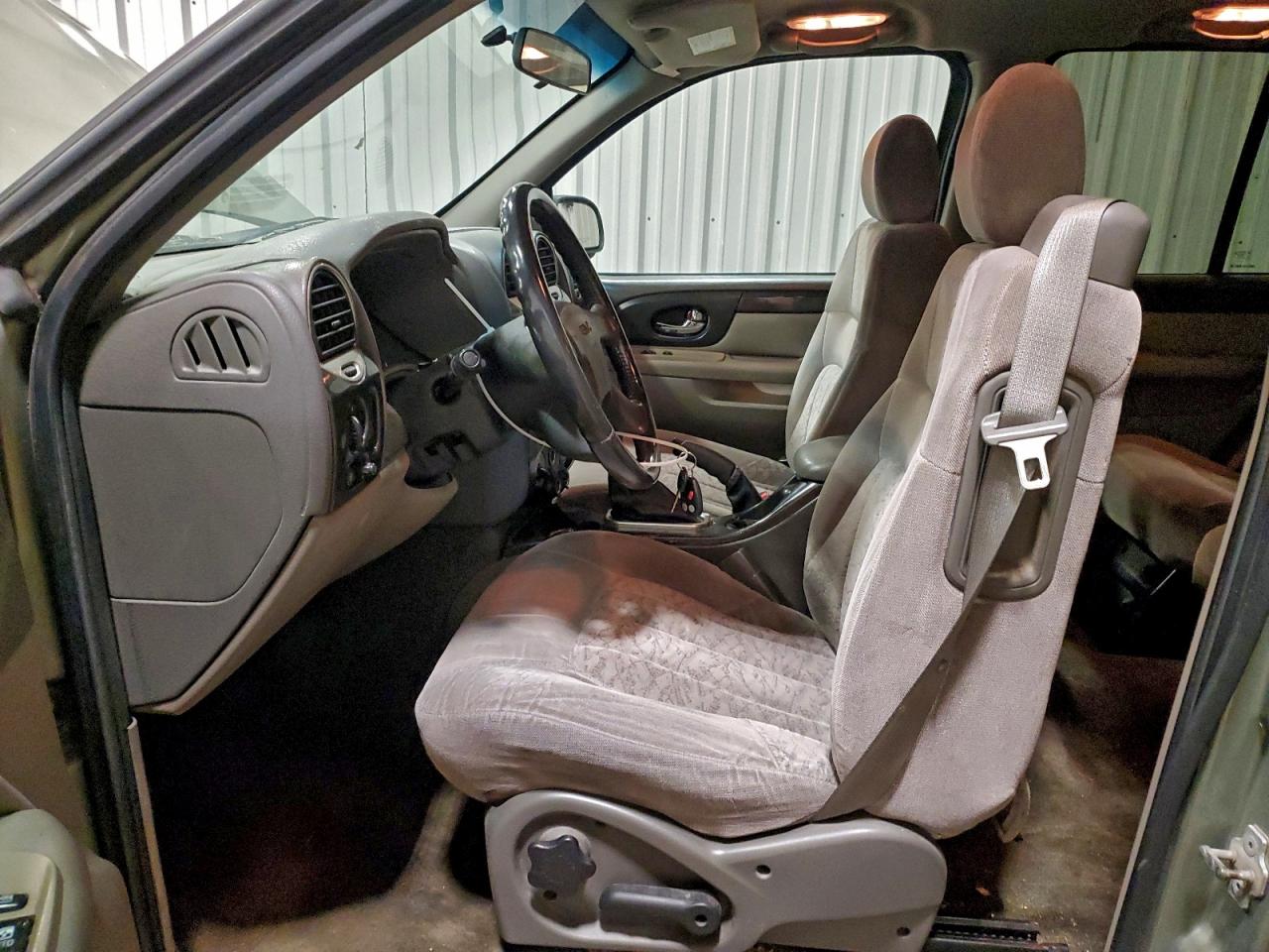 2004 GMC ENVOY photo 13