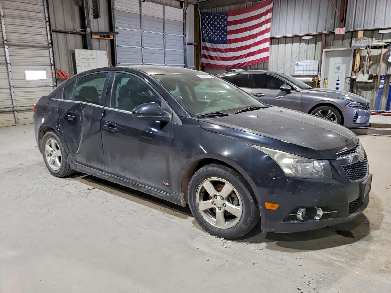 2013 CHEVROLET CRUZE LT photo 4