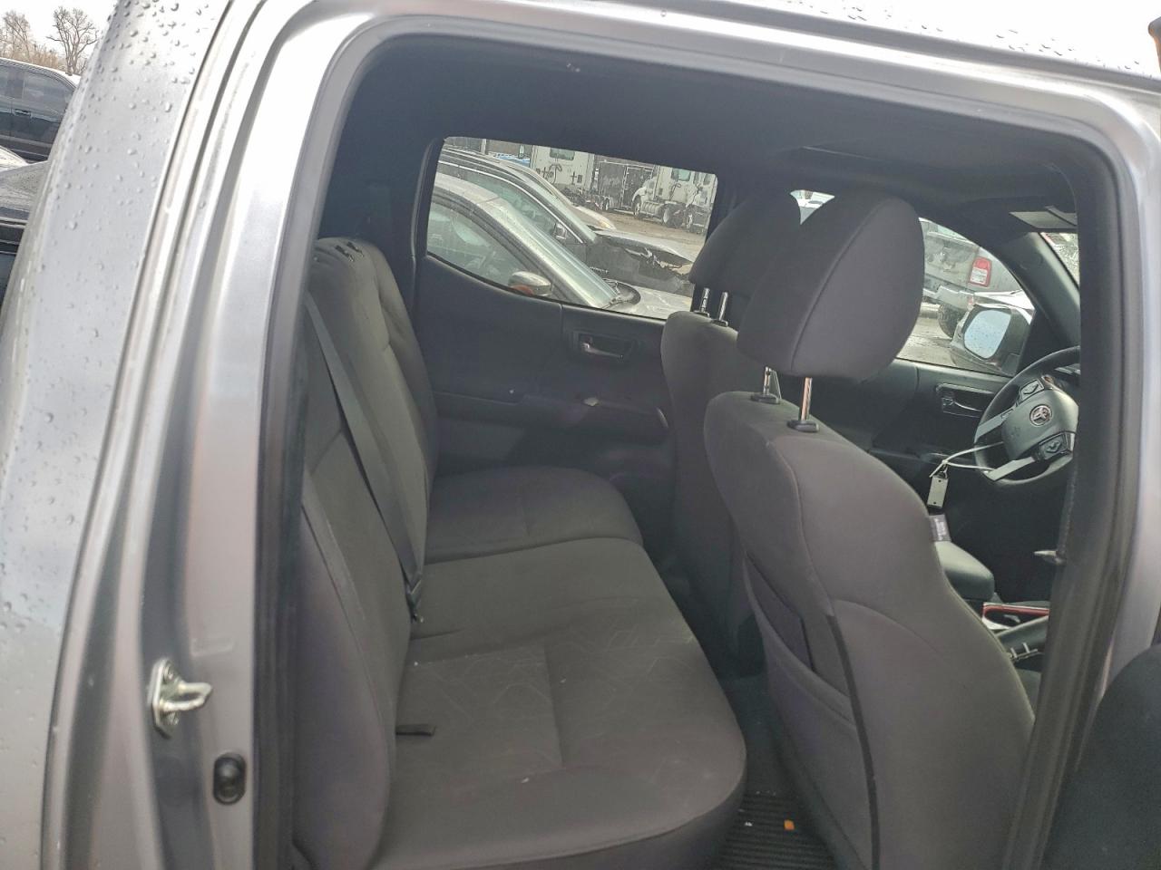 2017 TOYOTA TACOMA DOUBLE CAB photo 19