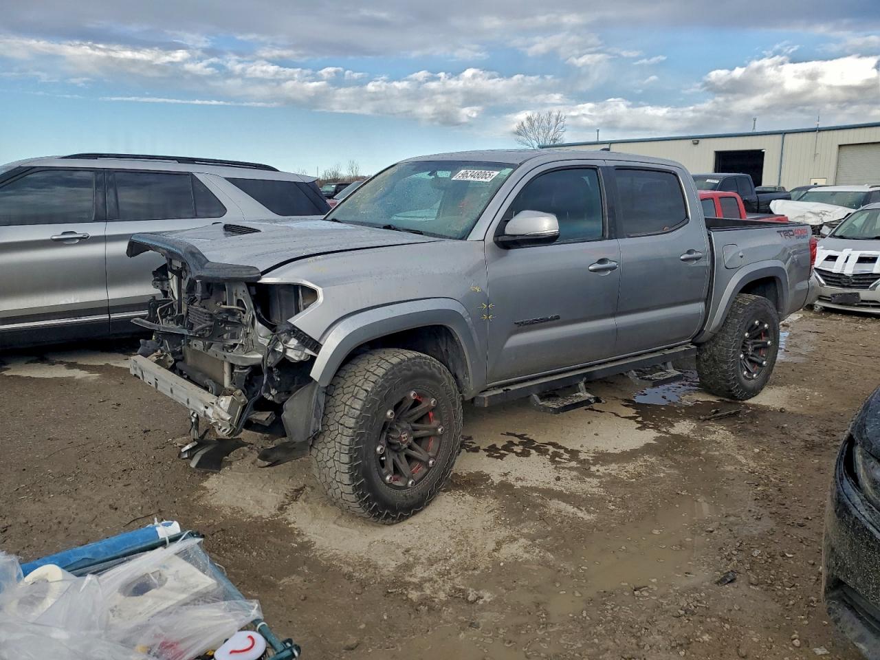 2017 TOYOTA TACOMA