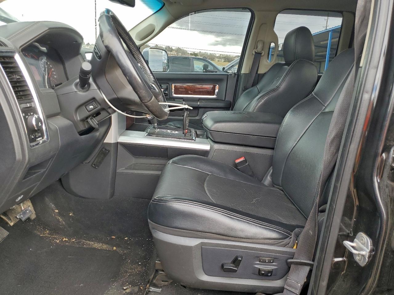 2011 DODGE RAM 1500 photo 19
