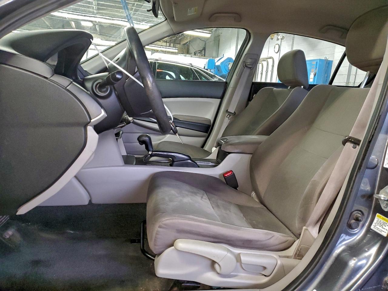 2012 HONDA ACCORD LX photo 7