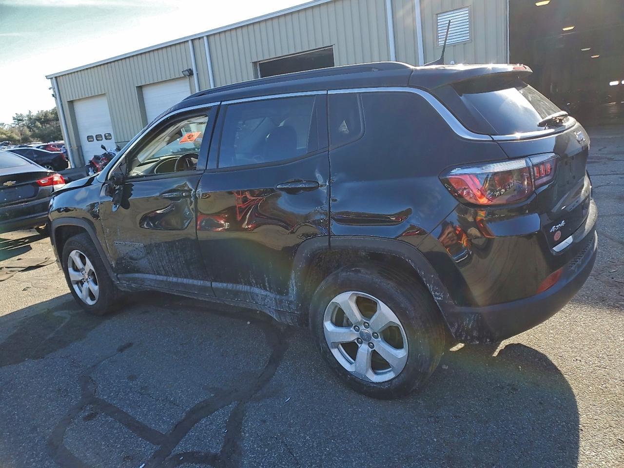 2021 JEEP COMPASS LATITUDE photo 2