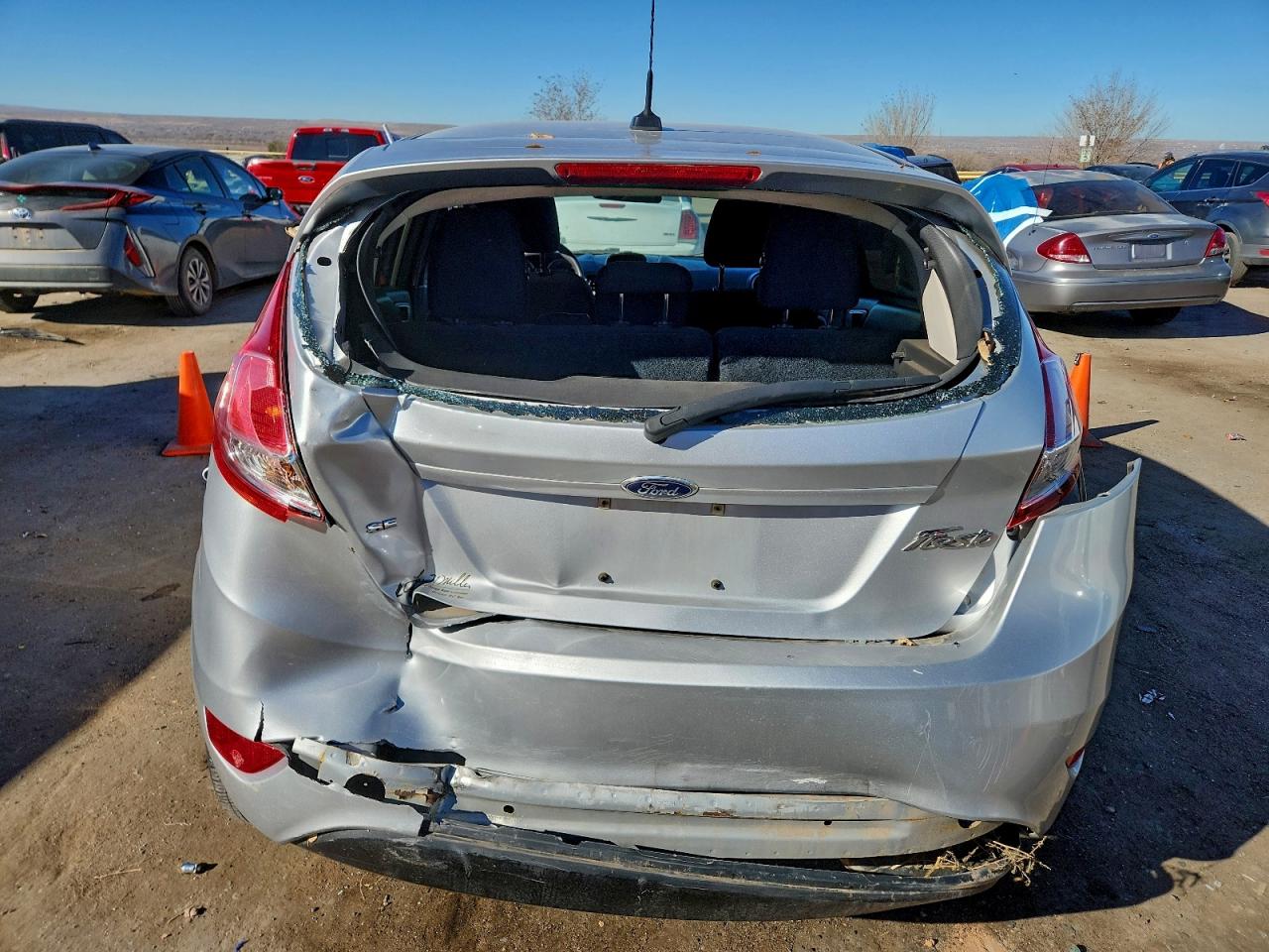 2015 FORD FIESTA SE photo 6