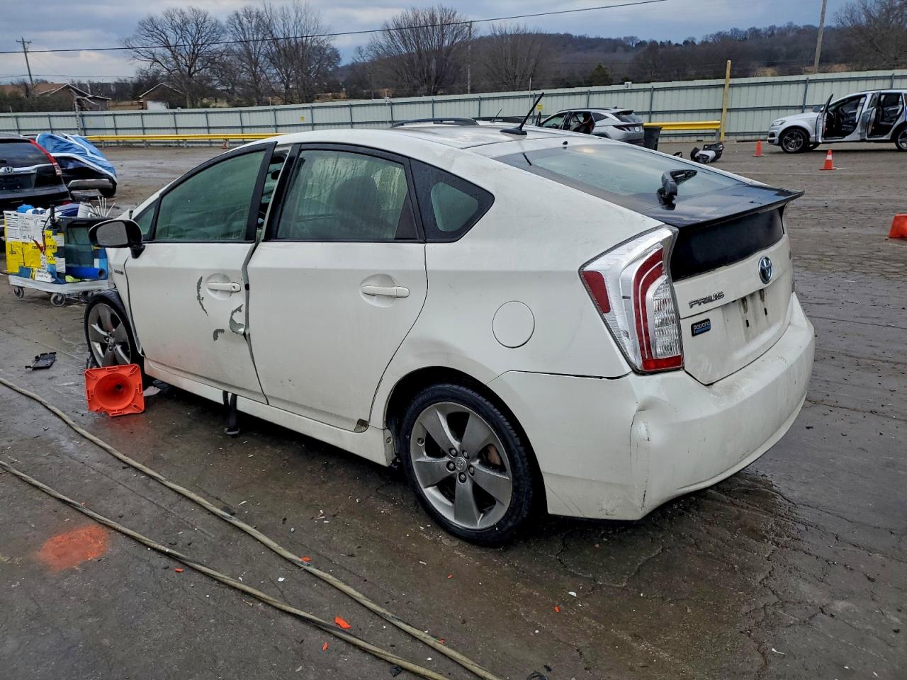 2013 TOYOTA PRIUS PERSONA SERIES SE photo 3