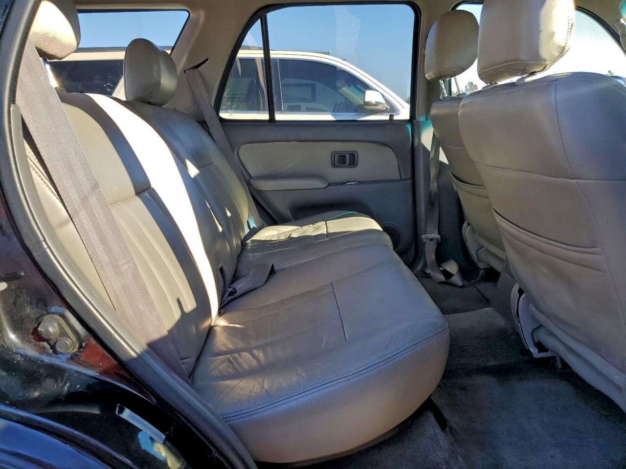 2002 TOYOTA 4RUNNER SR5 photo 11
