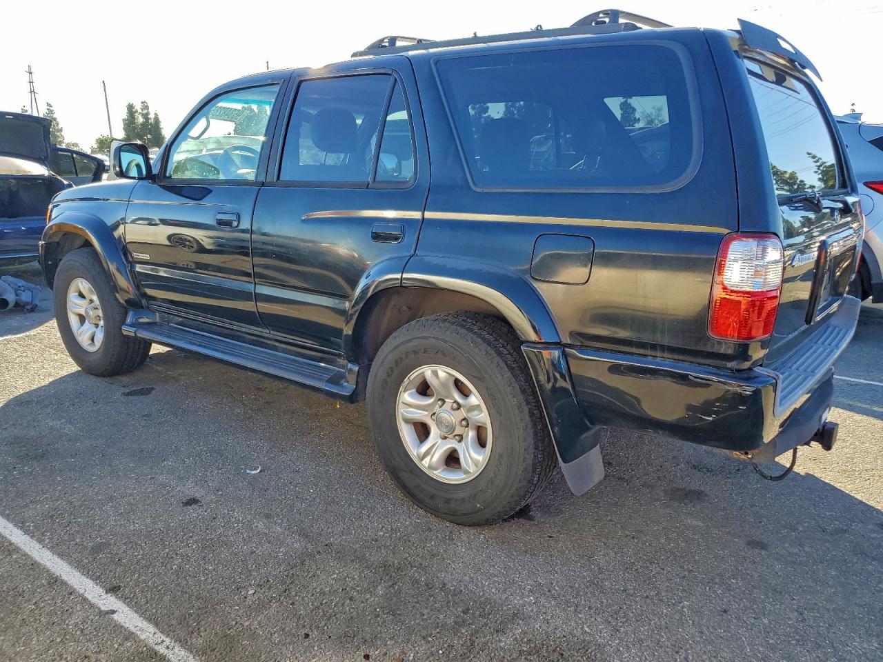 2002 TOYOTA 4RUNNER SR5 photo 2