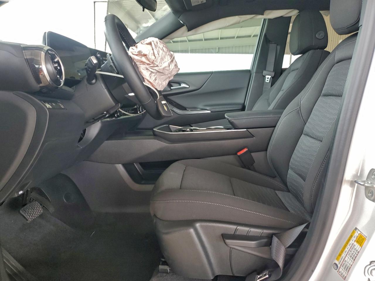 2026 CHEVROLET EQUINOX LT photo 7