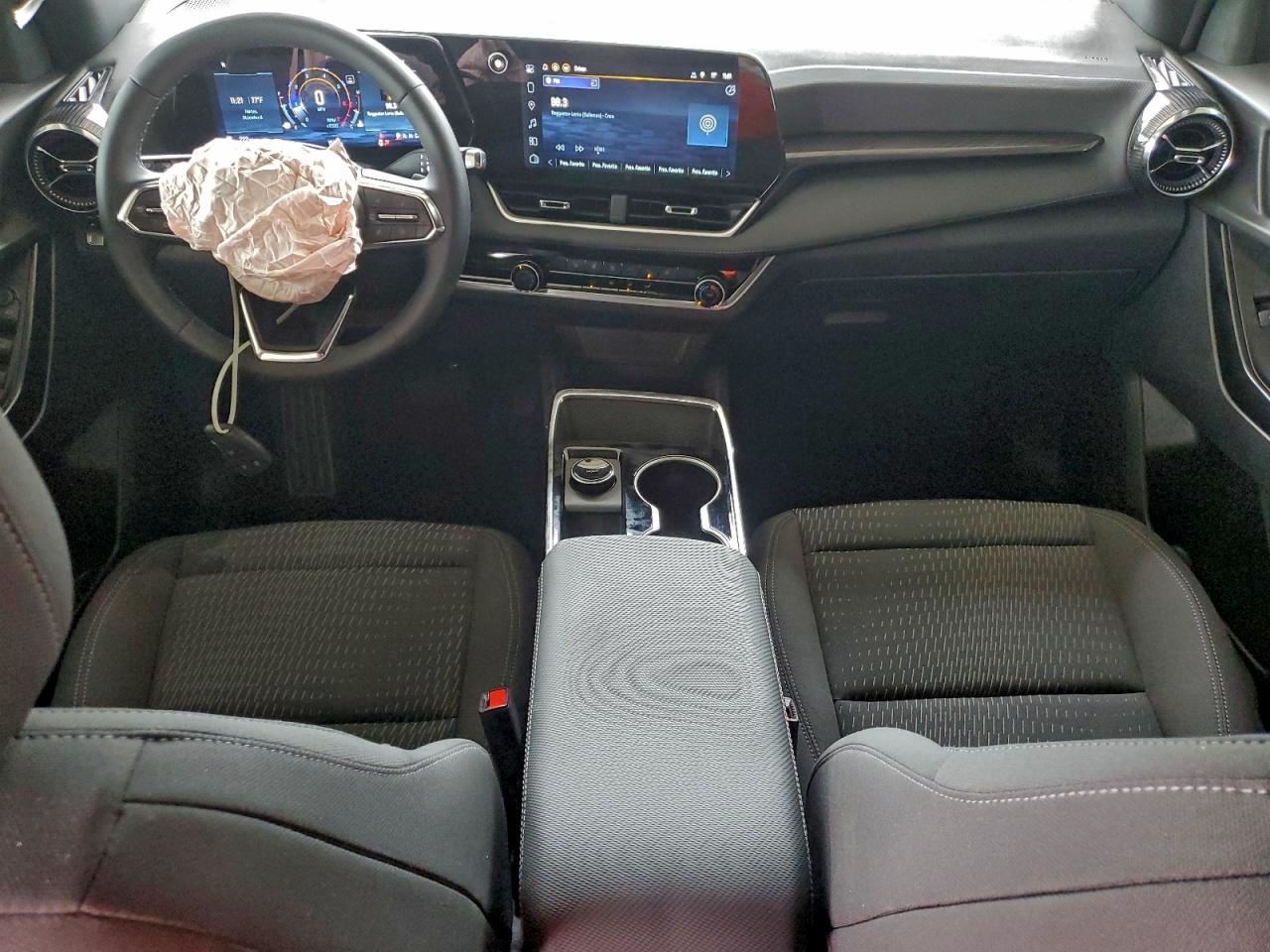 2026 CHEVROLET EQUINOX LT photo 8