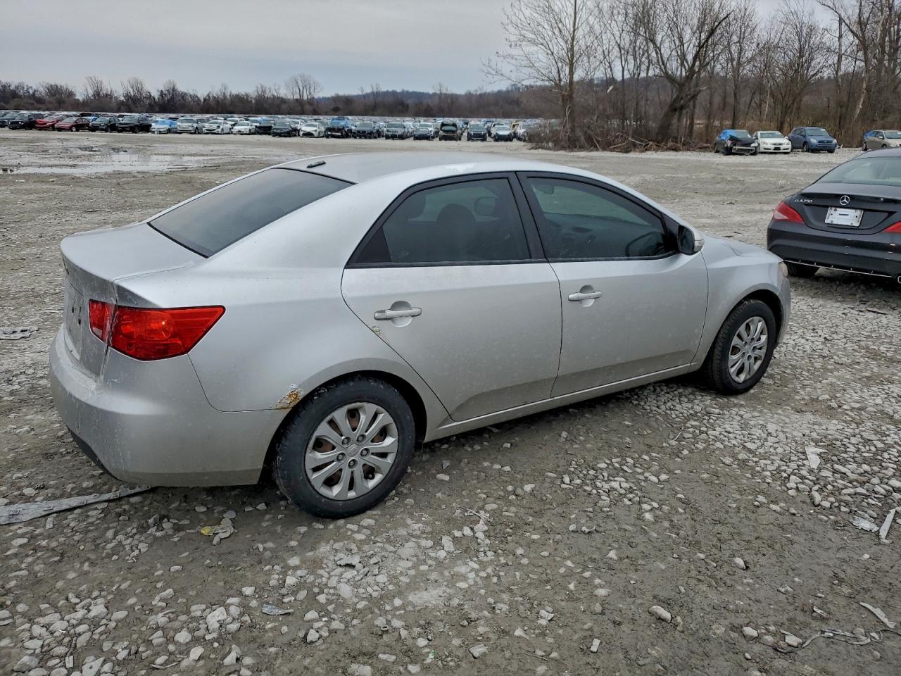 2010 KIA FORTE EX photo 3
