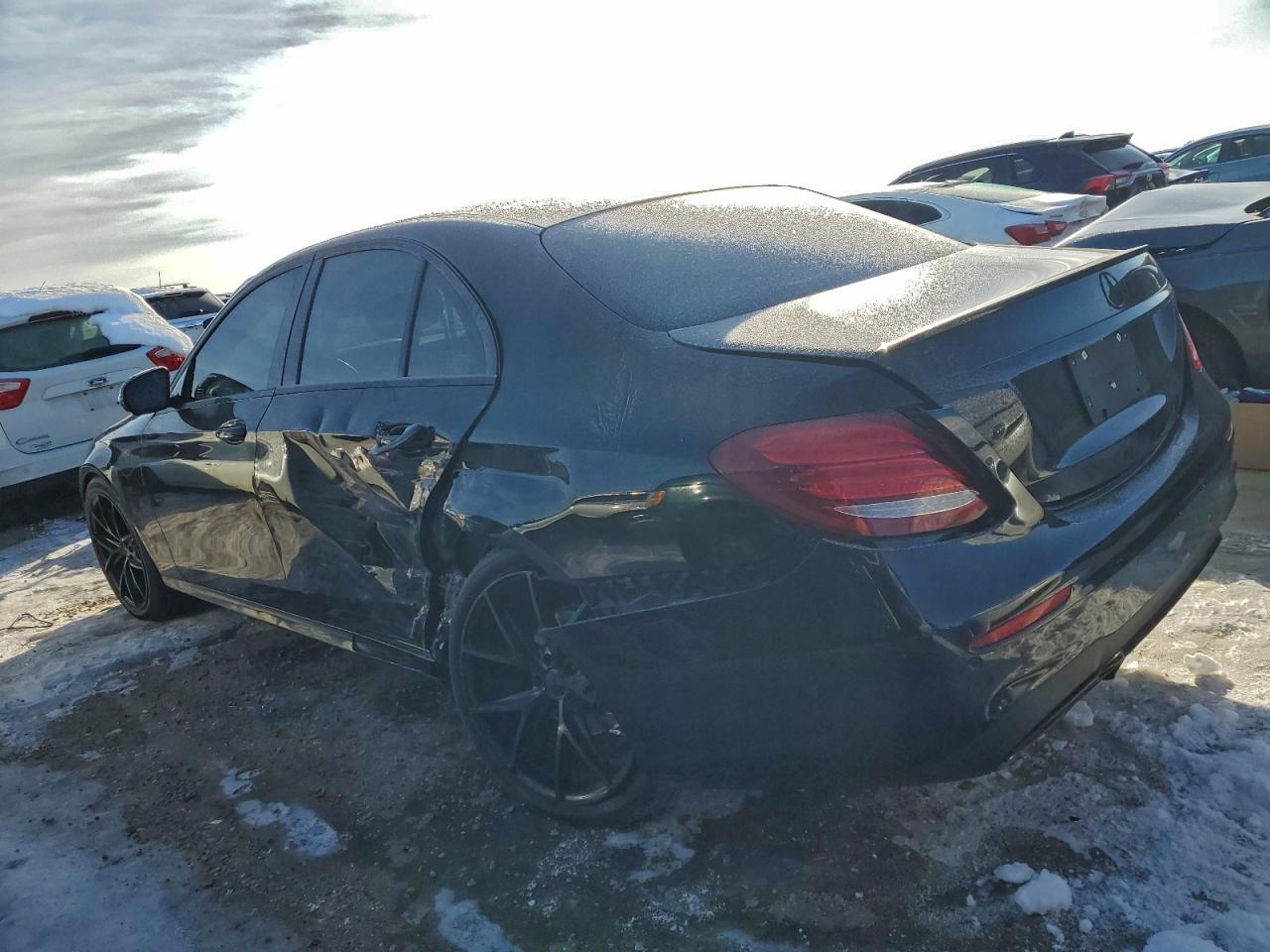 2018 MERCEDES-BENZ E 300 4MATIC photo 3