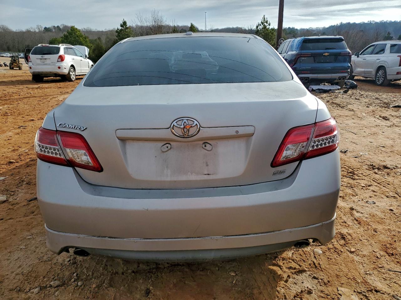 2011 TOYOTA CAMRY BASE photo 6