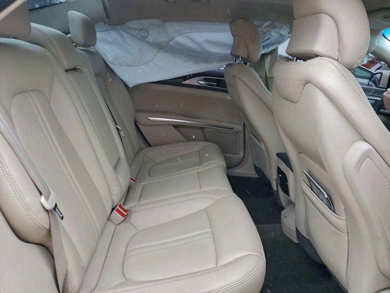 2016 LINCOLN MKZ photo 28