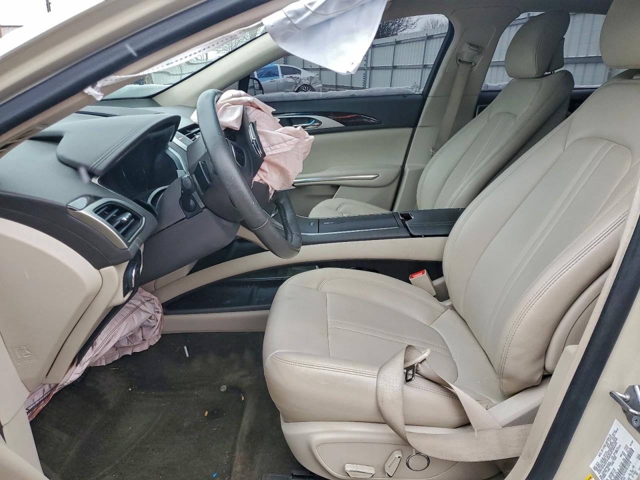2016 LINCOLN MKZ photo 19