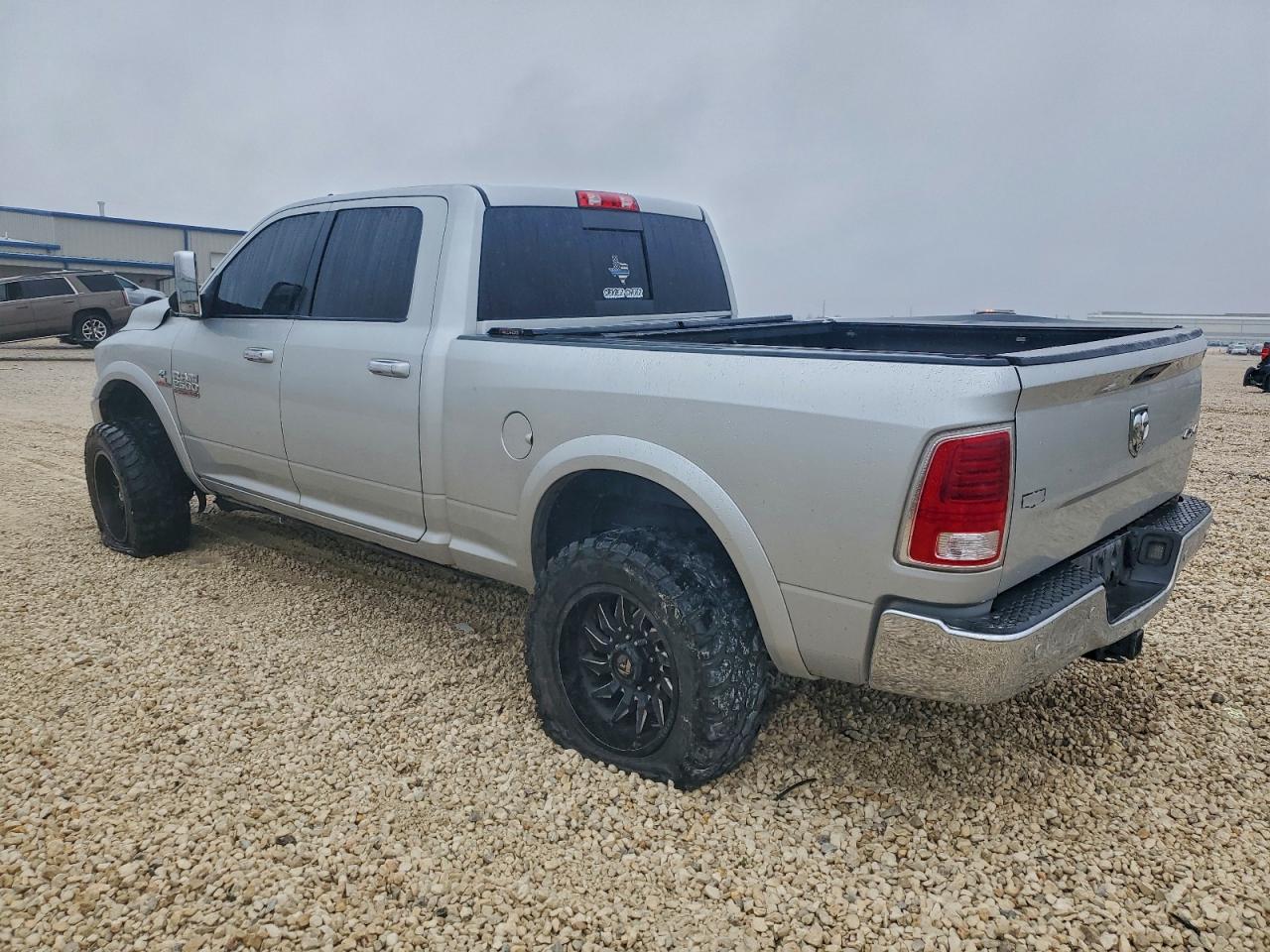 2017 RAM 2500 LARAMIE photo 3