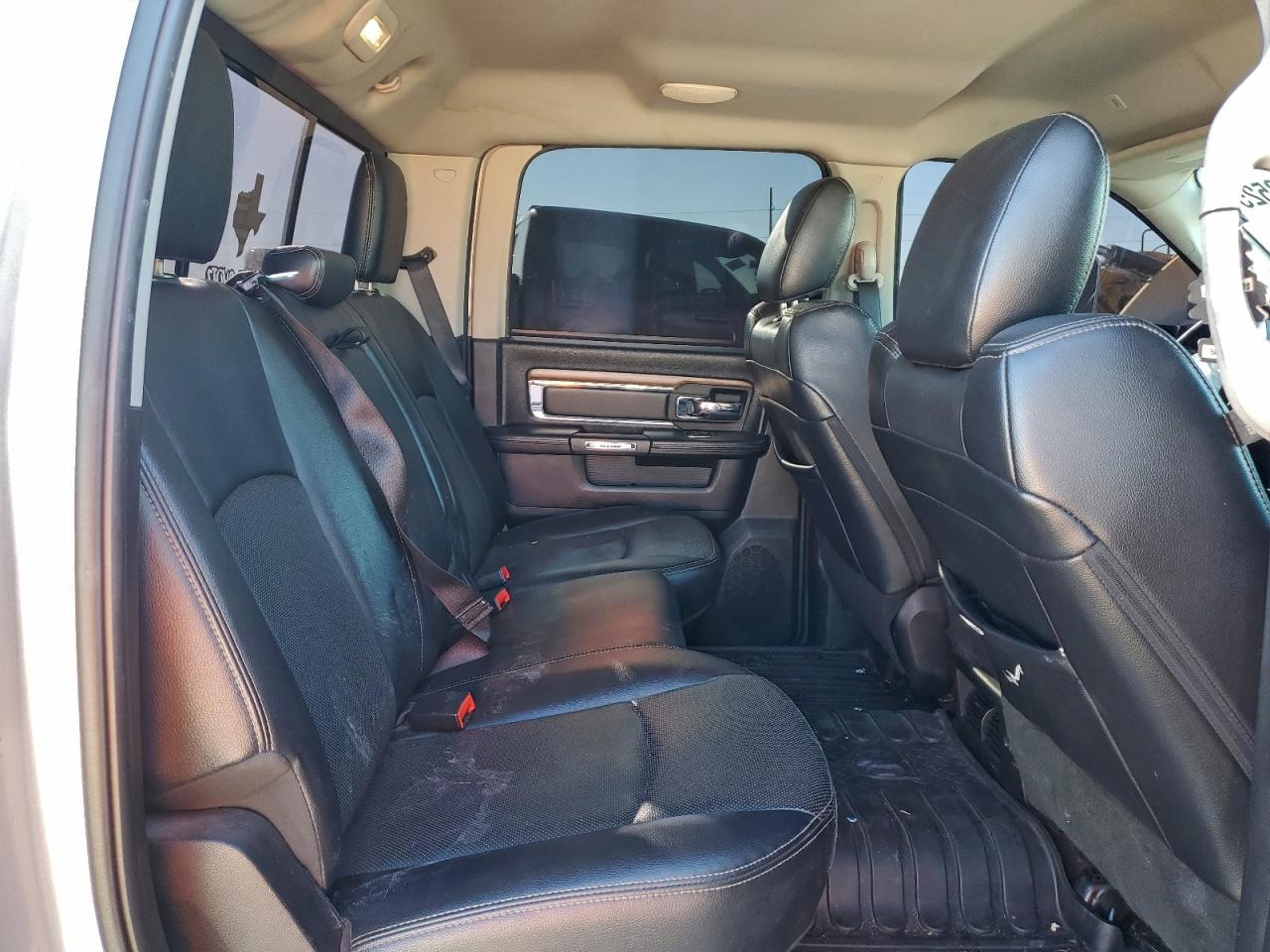 2017 RAM 2500 LARAMIE photo 19