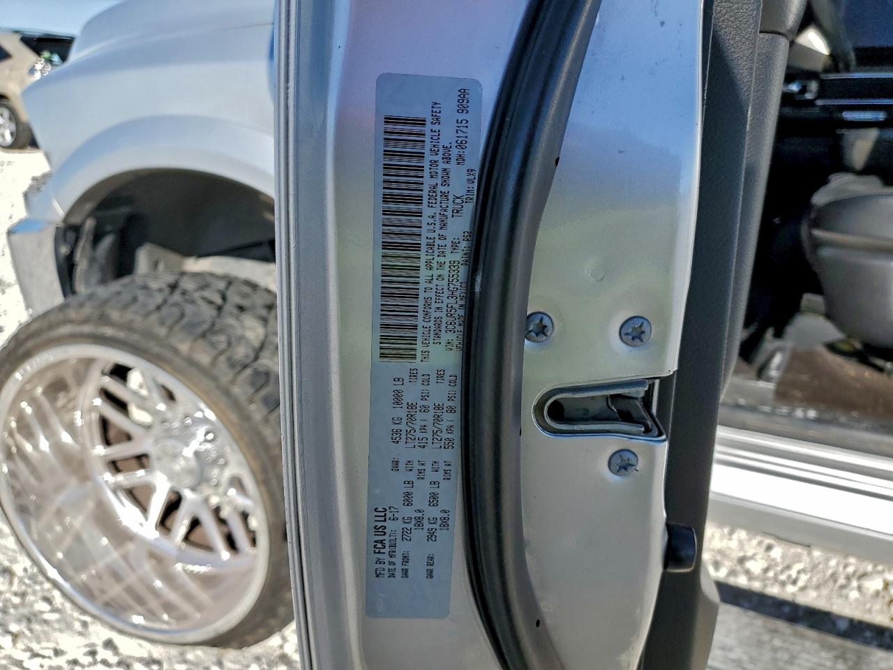 2017 RAM 2500 LARAMIE photo 23