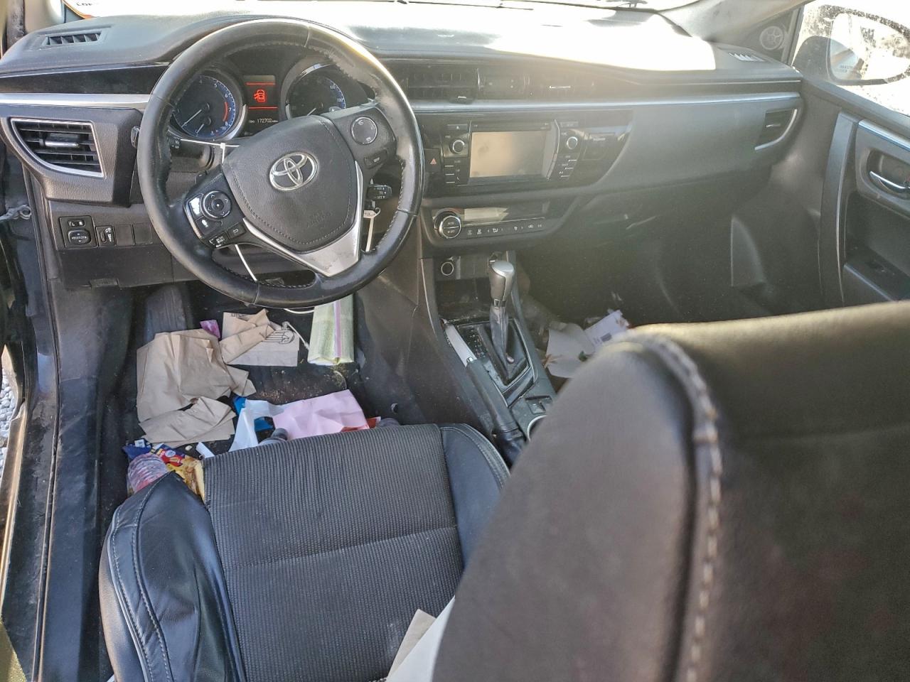 2016 TOYOTA COROLLA L photo 8