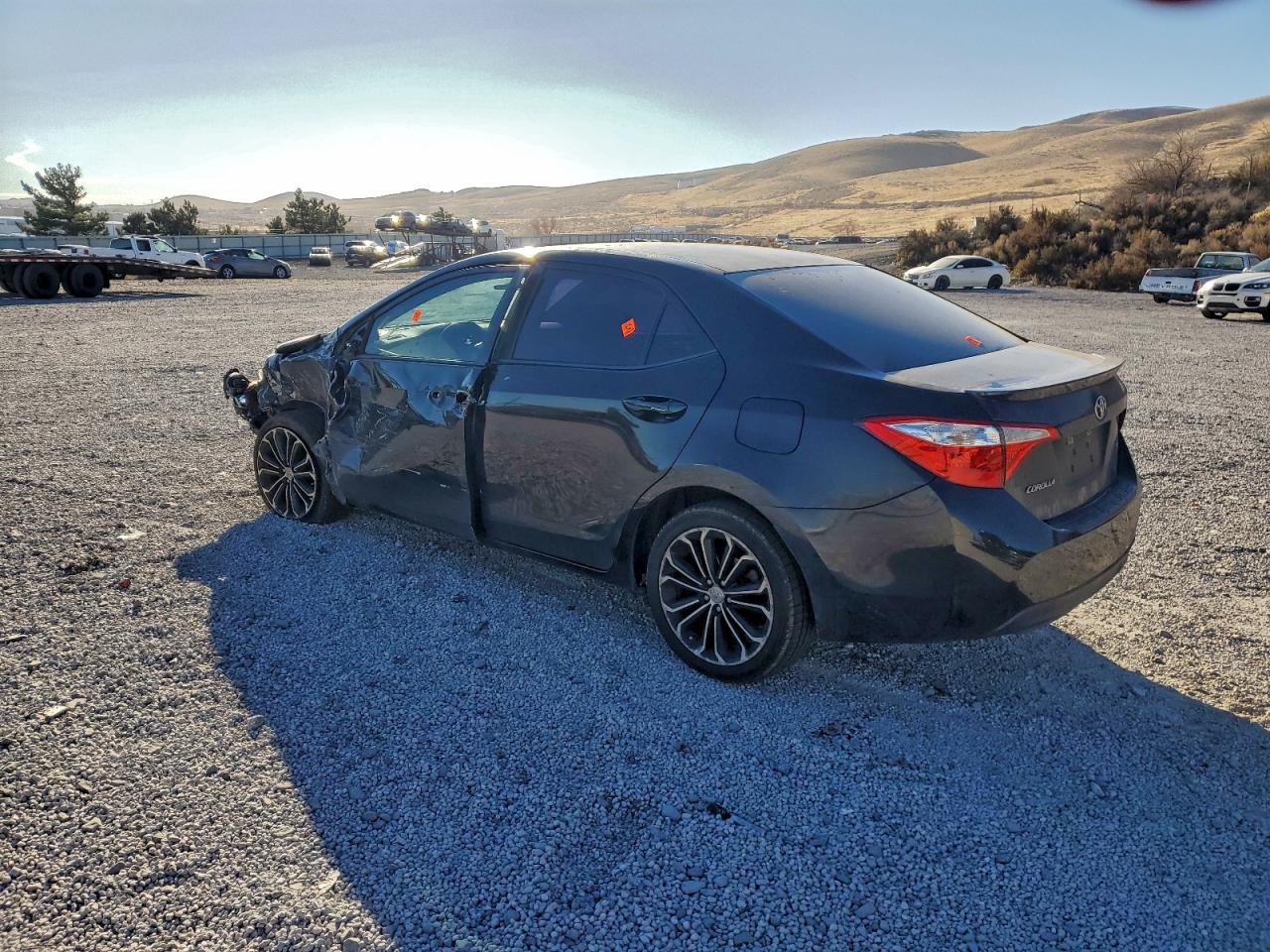 2016 TOYOTA COROLLA L photo 2