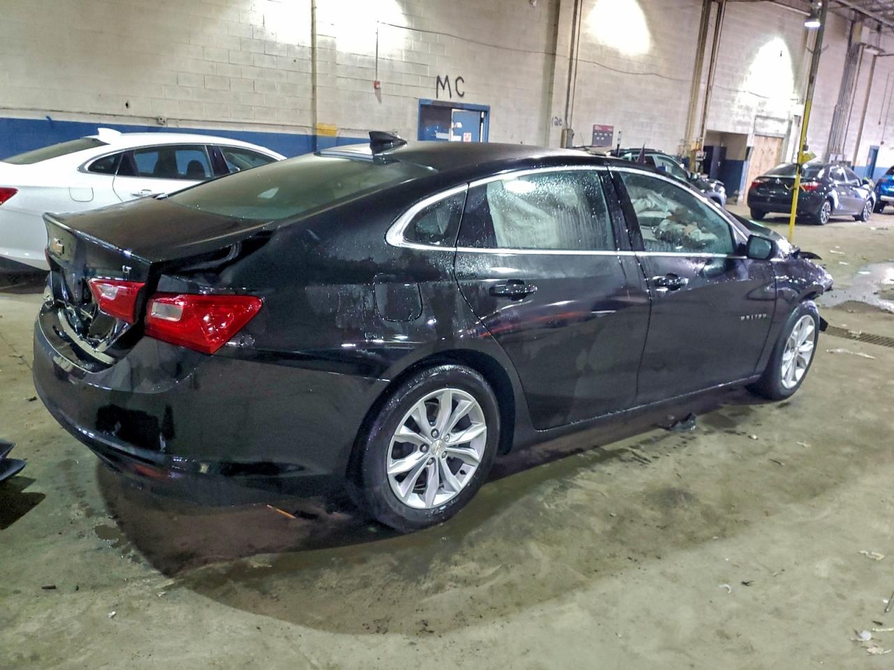2023 CHEVROLET MALIBU LT photo 3