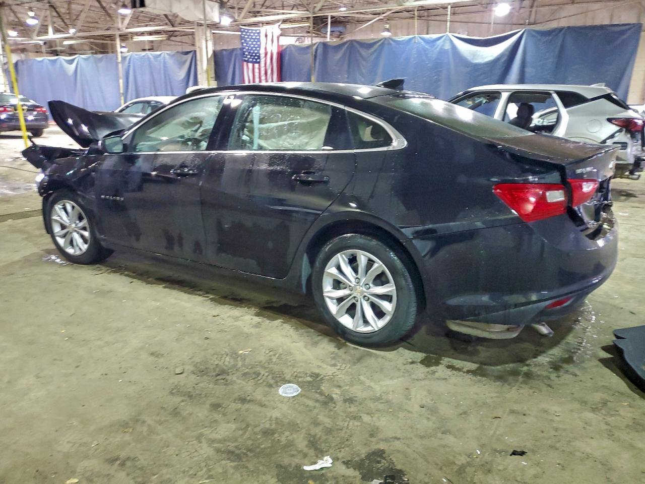 2023 CHEVROLET MALIBU LT photo 2