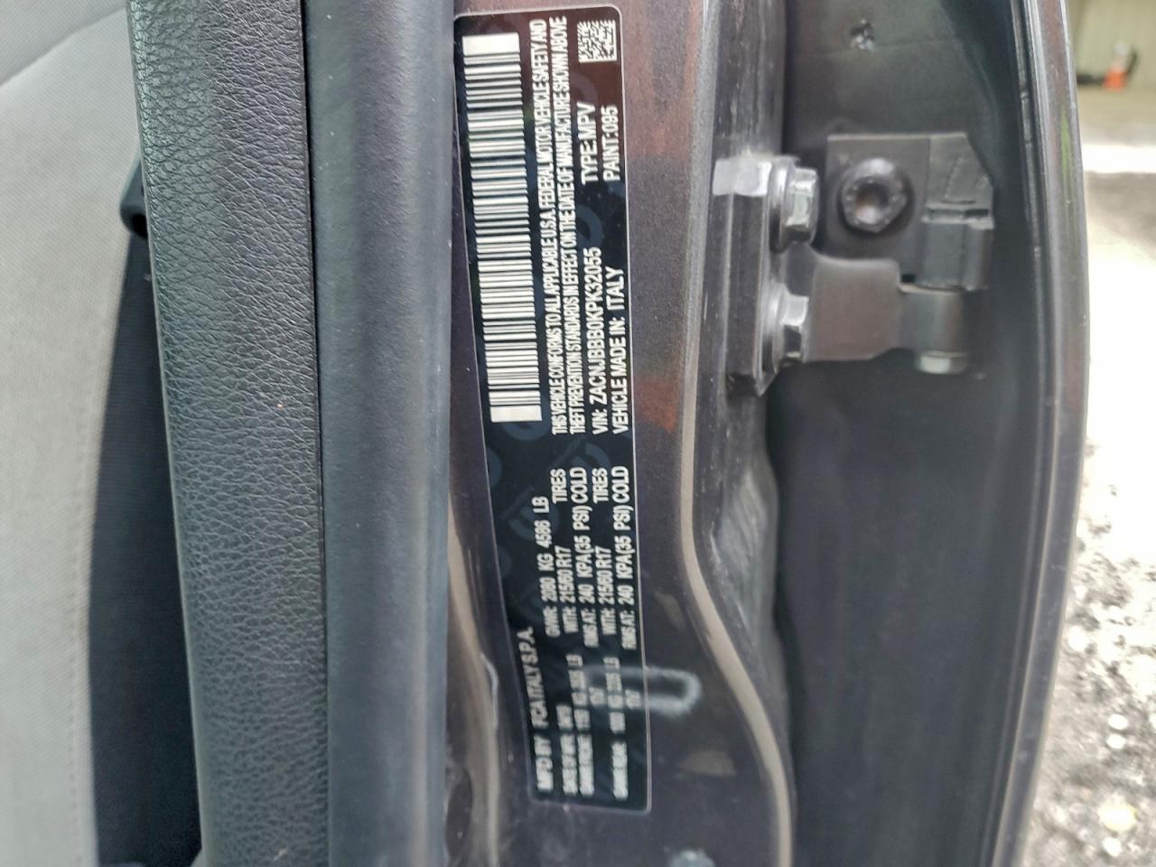 2019 JEEP RENEGADE LATITUDE photo 13