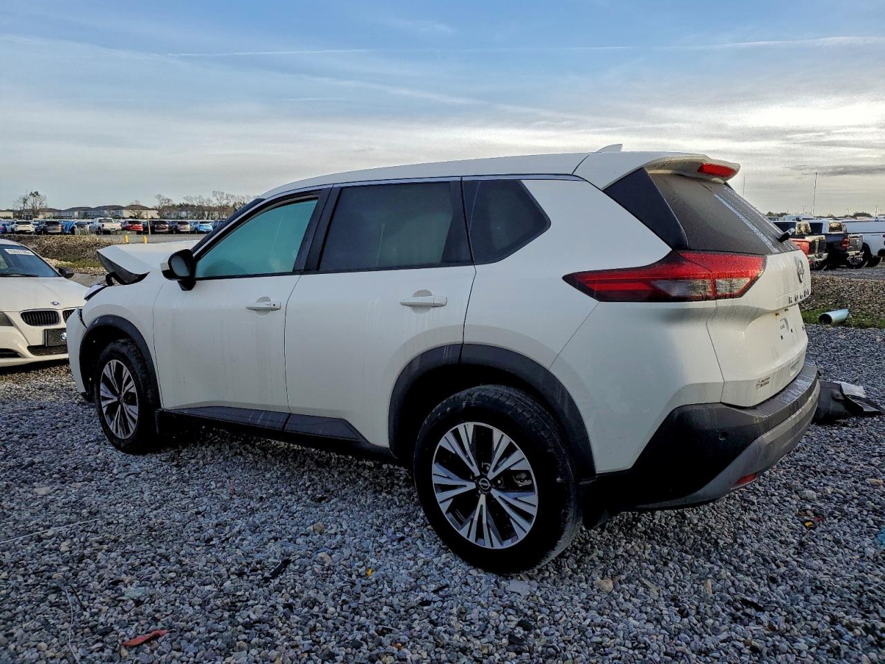 2023 NISSAN ROGUE SV photo 3