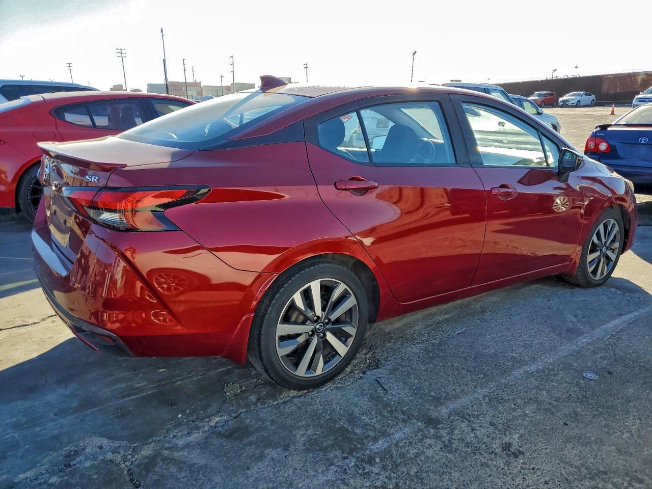 2020 NISSAN VERSA SR photo 3