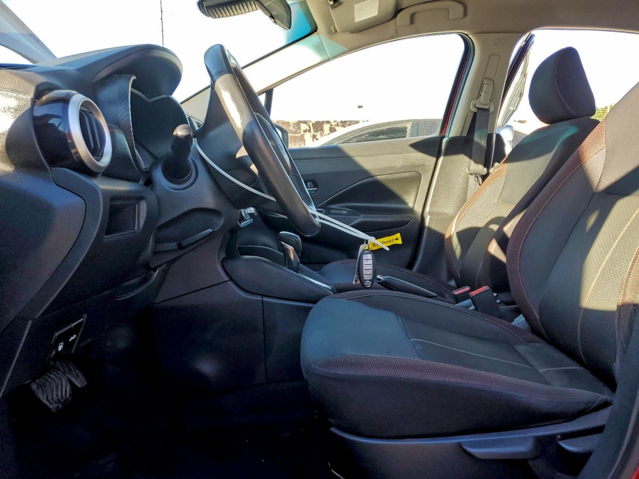 2020 NISSAN VERSA SR photo 7