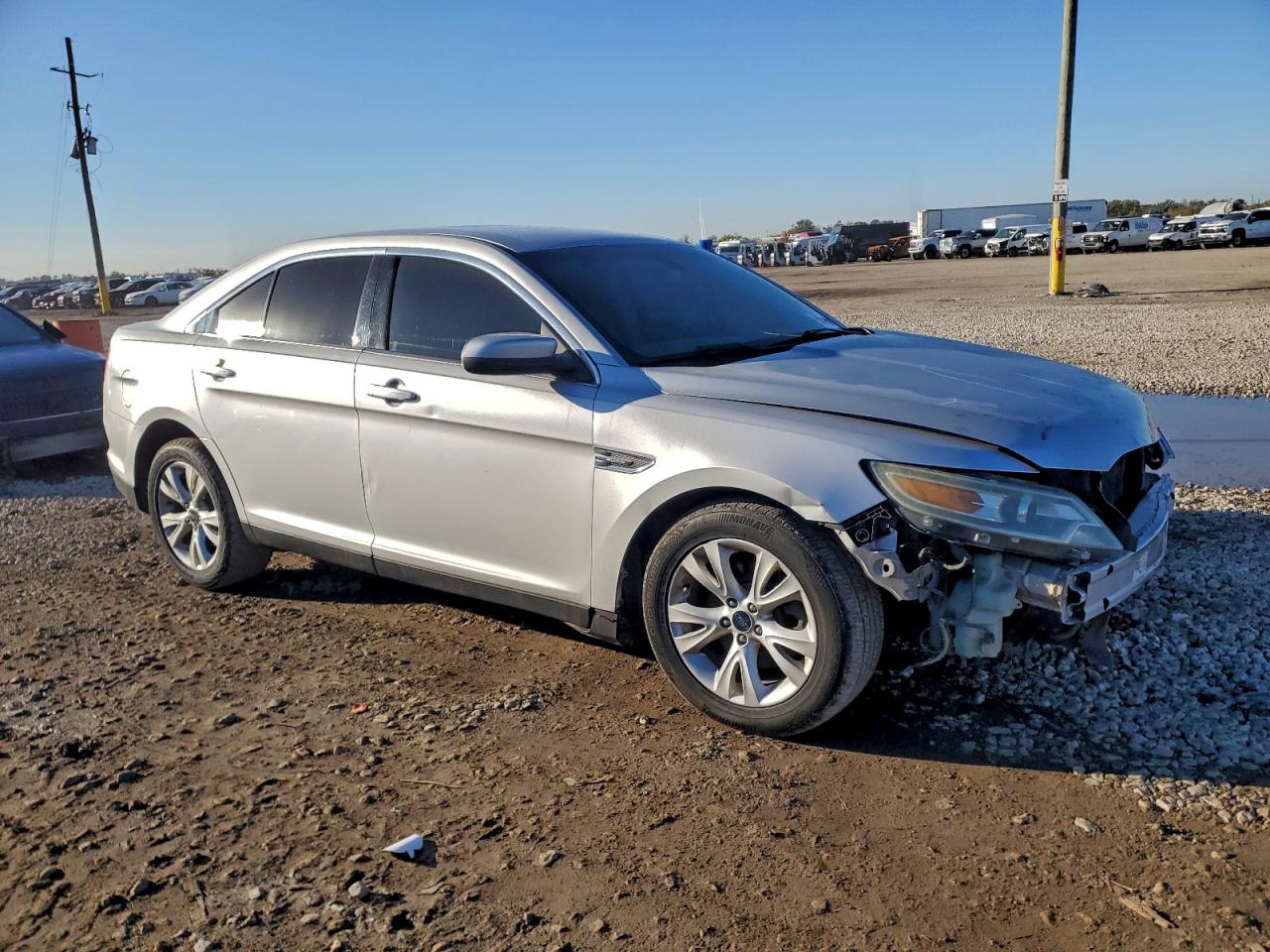 2011 FORD TAURUS SEL photo 7