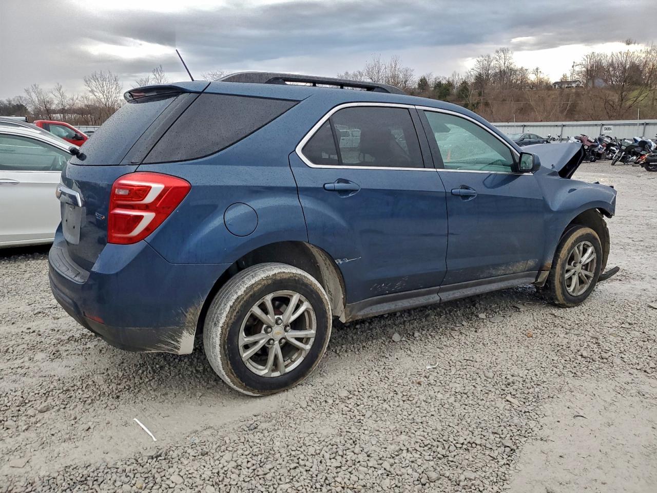 2017 CHEVROLET EQUINOX LT photo 3