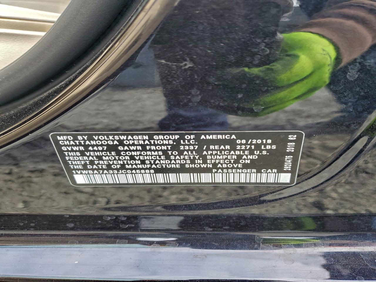 2018 VOLKSWAGEN PASSAT SE photo 23