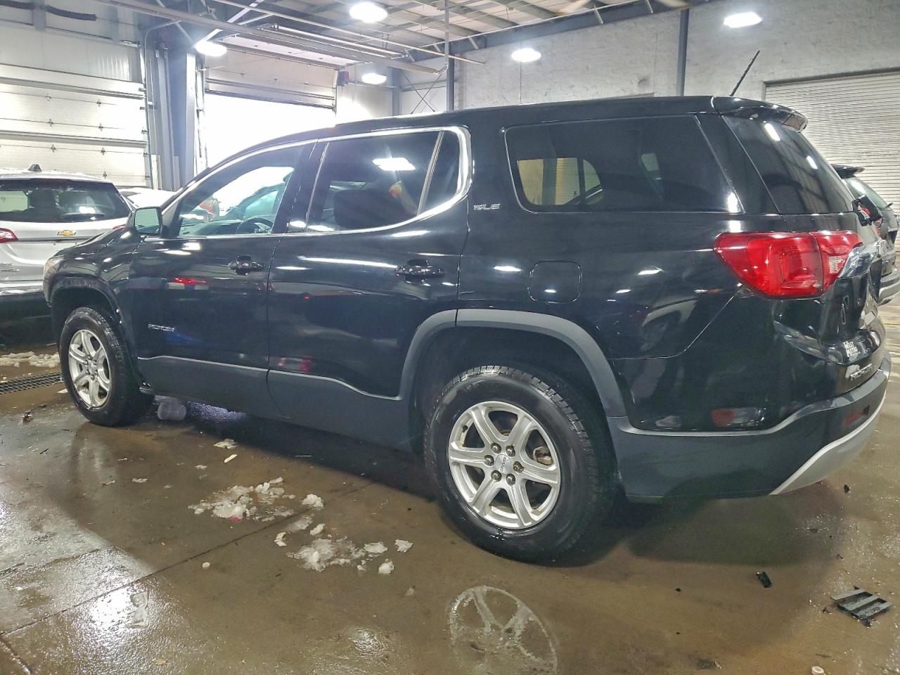 2017 GMC ACADIA SLE photo 3