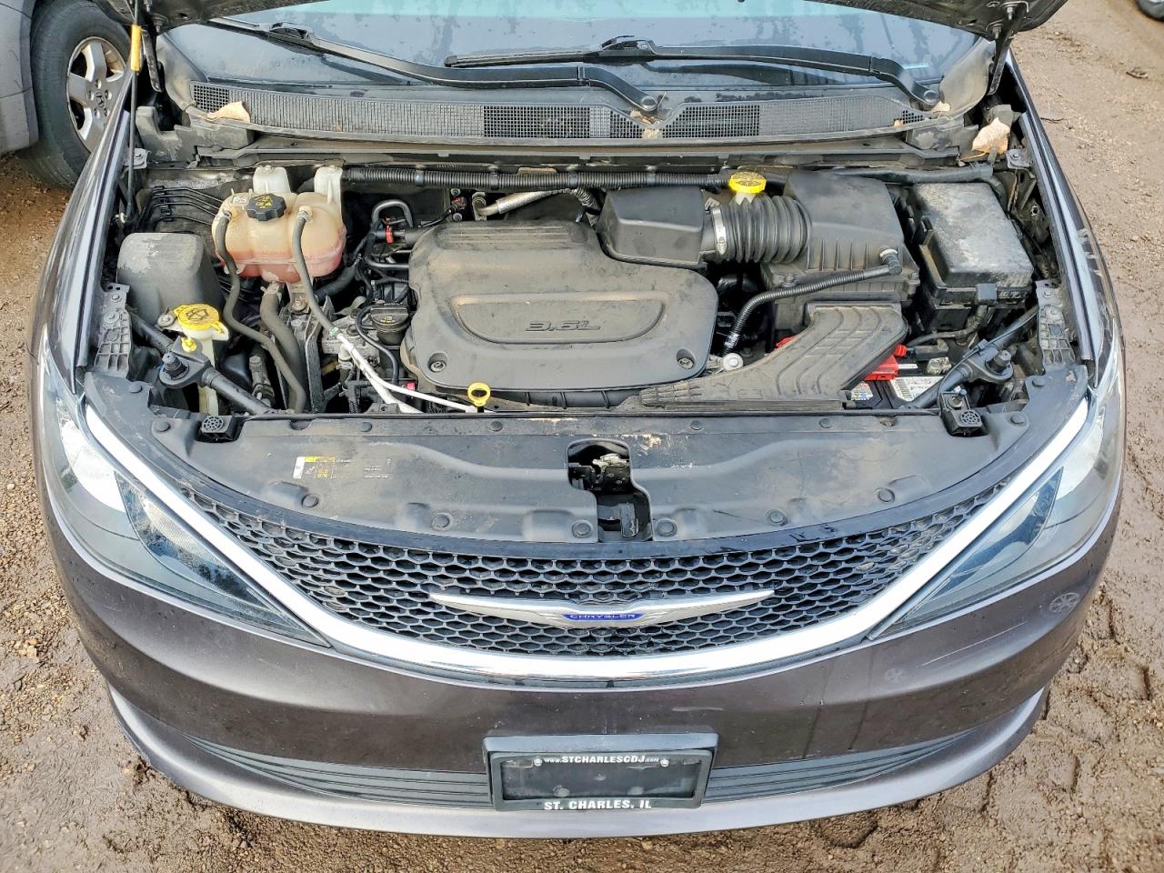 2020 CHRYSLER VOYAGER LXI photo 21