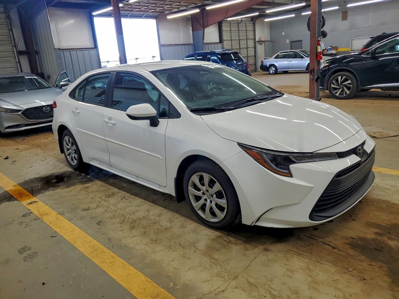 2025 TOYOTA COROLLA LE photo 7