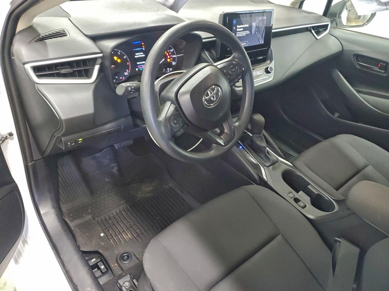 2025 TOYOTA COROLLA LE photo 15