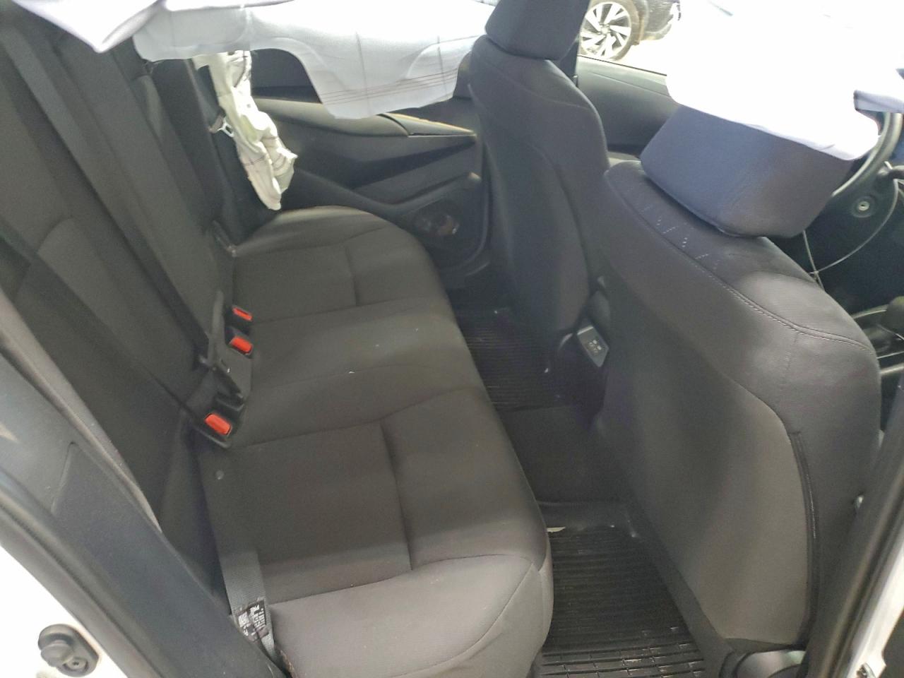 2025 TOYOTA COROLLA LE photo 19