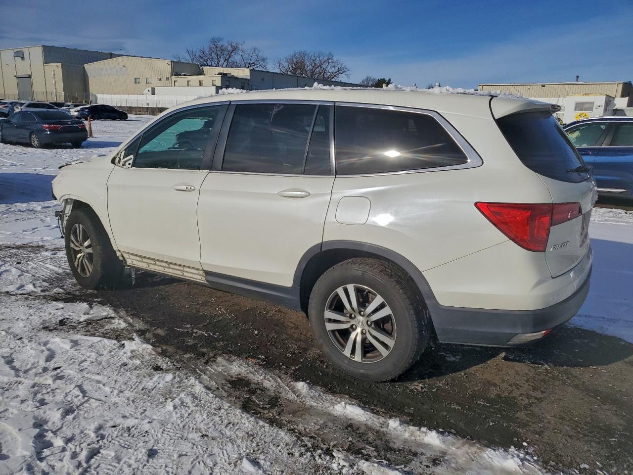 2016 HONDA PILOT EXL photo 3