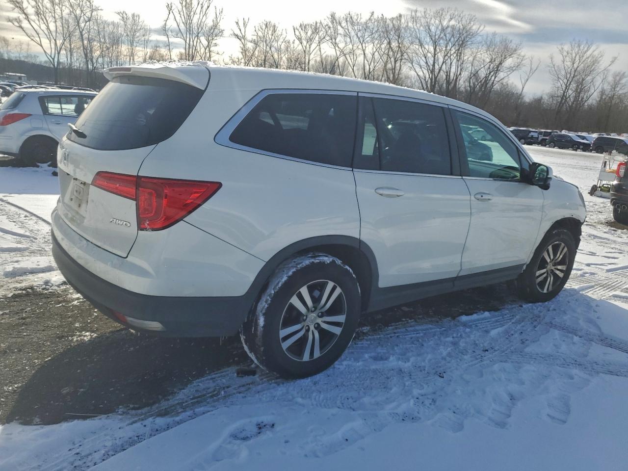 2016 HONDA PILOT EXL photo 5