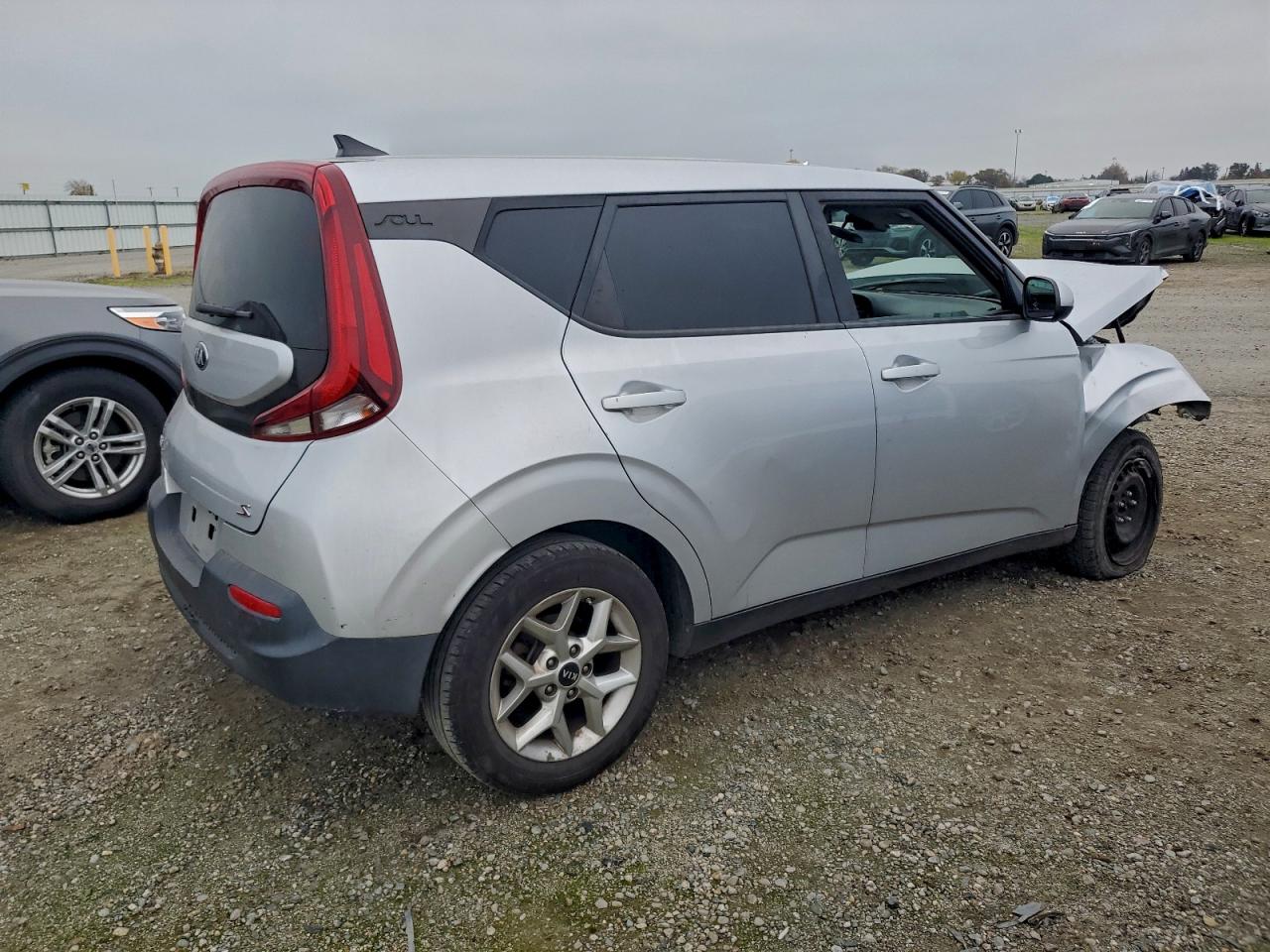 2020 KIA SOUL LX photo 3