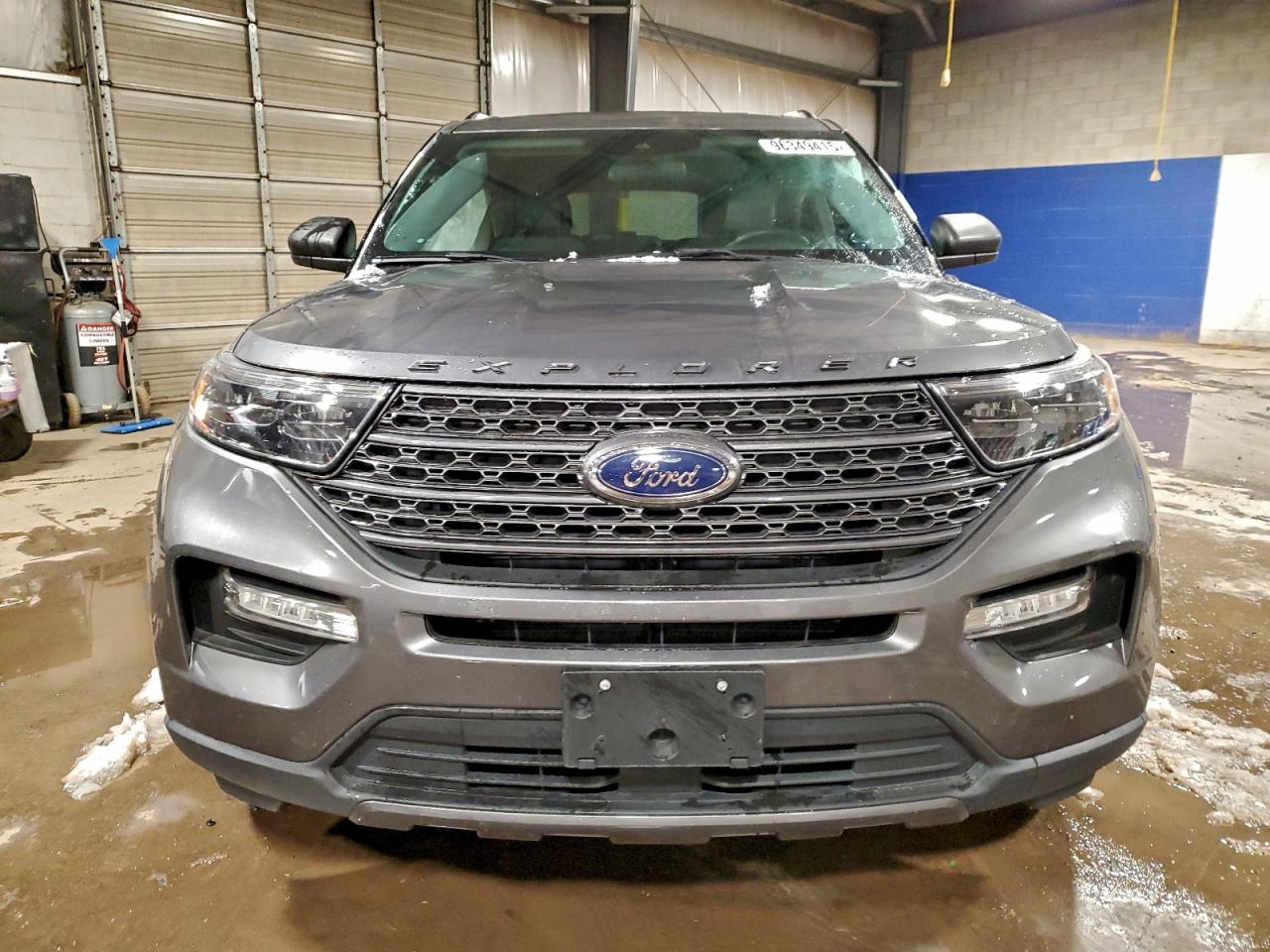 2021 FORD EXPLORER XLT photo 5