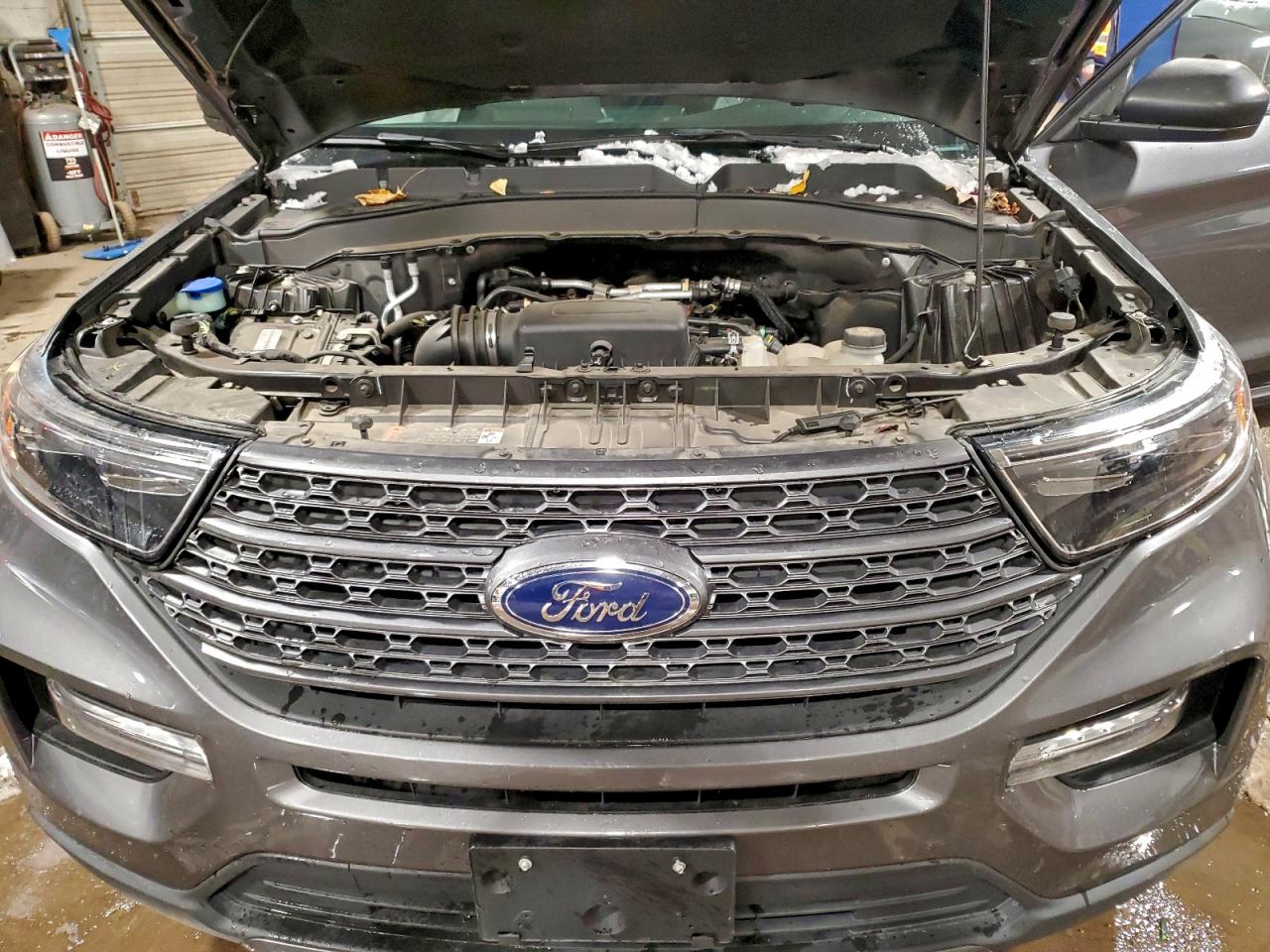 2021 FORD EXPLORER XLT photo 12