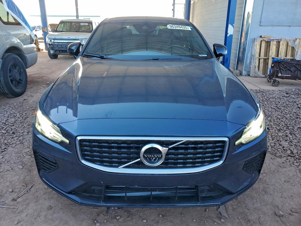 2019 VOLVO S60 T8 R-DESIGN photo 5