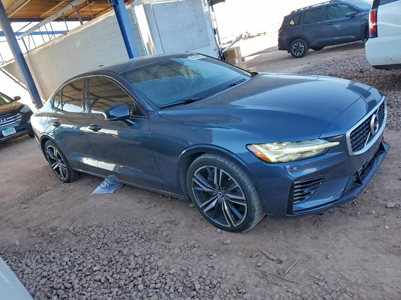 2019 VOLVO S60 T8 R-DESIGN photo 4