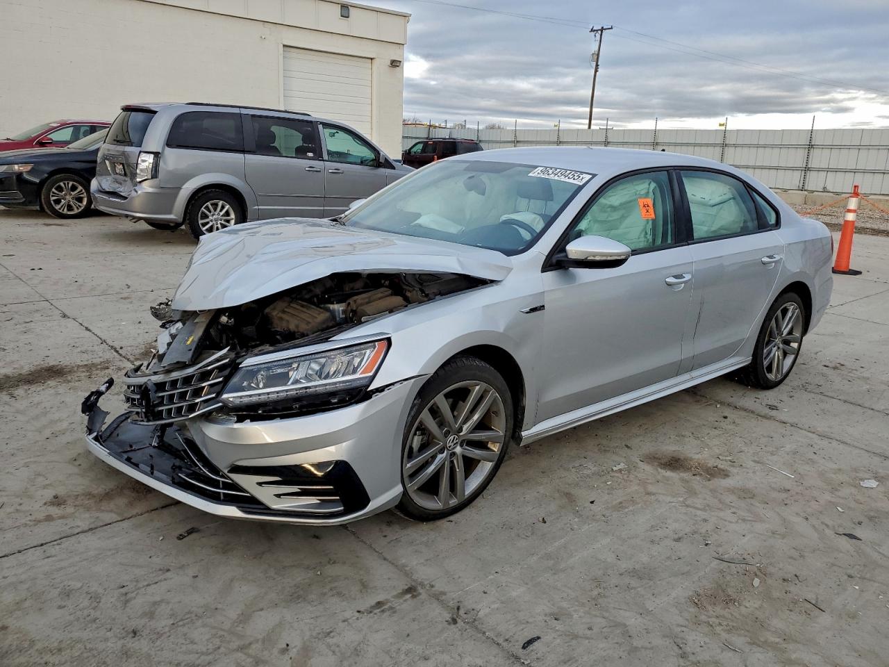 2018 VOLKSWAGEN PASSAT