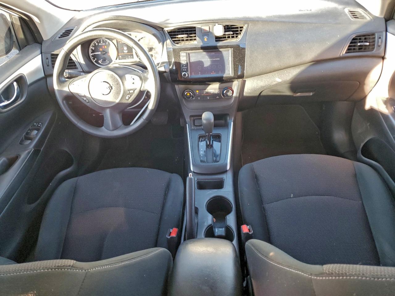 2019 NISSAN SENTRA S photo 8