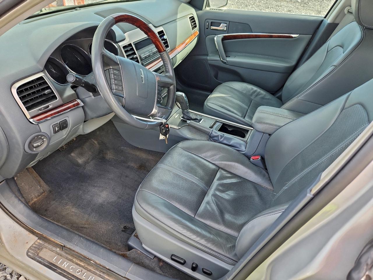2010 LINCOLN MKZ photo 7