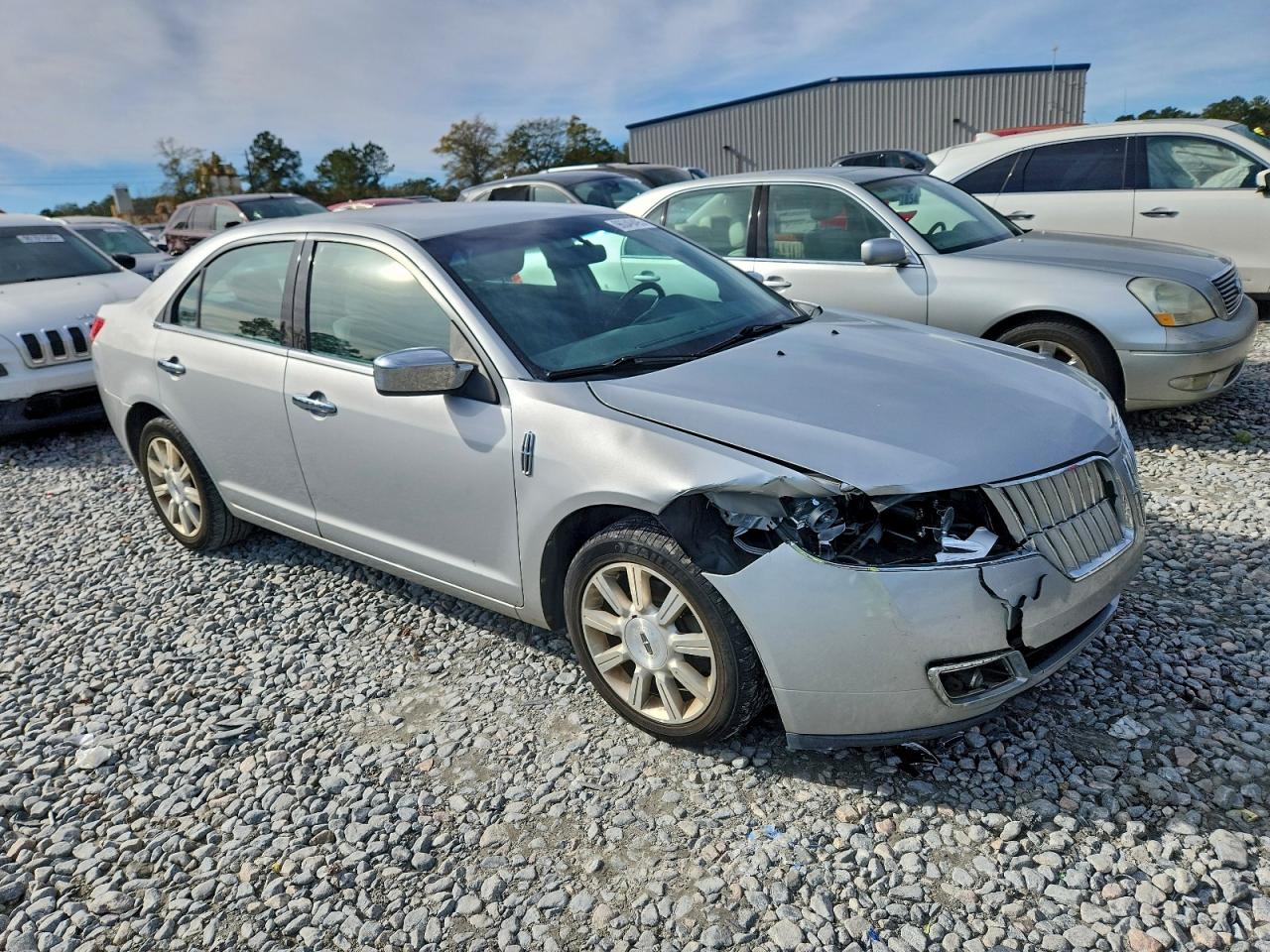 2010 LINCOLN MKZ photo 4