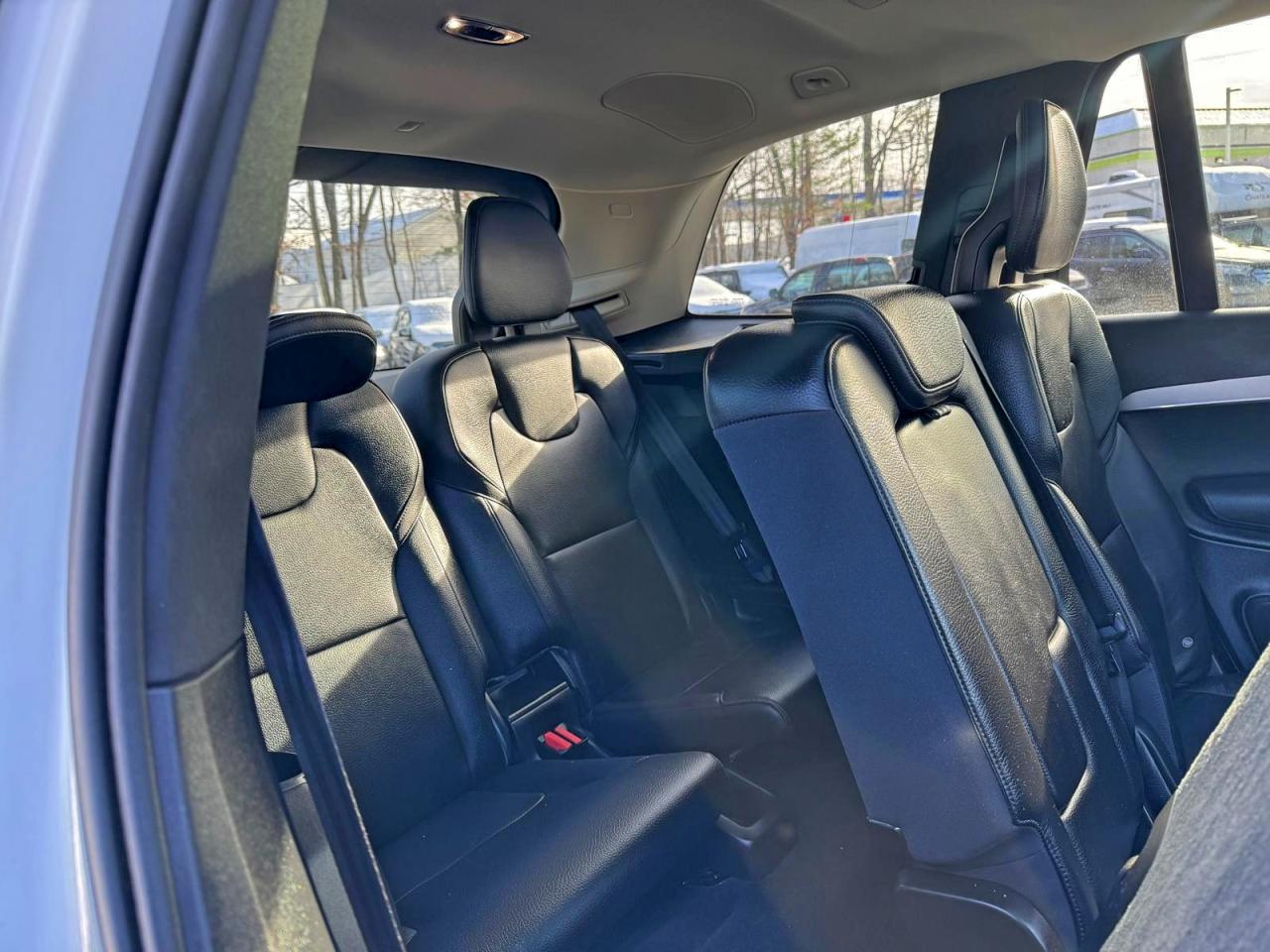2018 VOLVO XC90 T5 photo 25