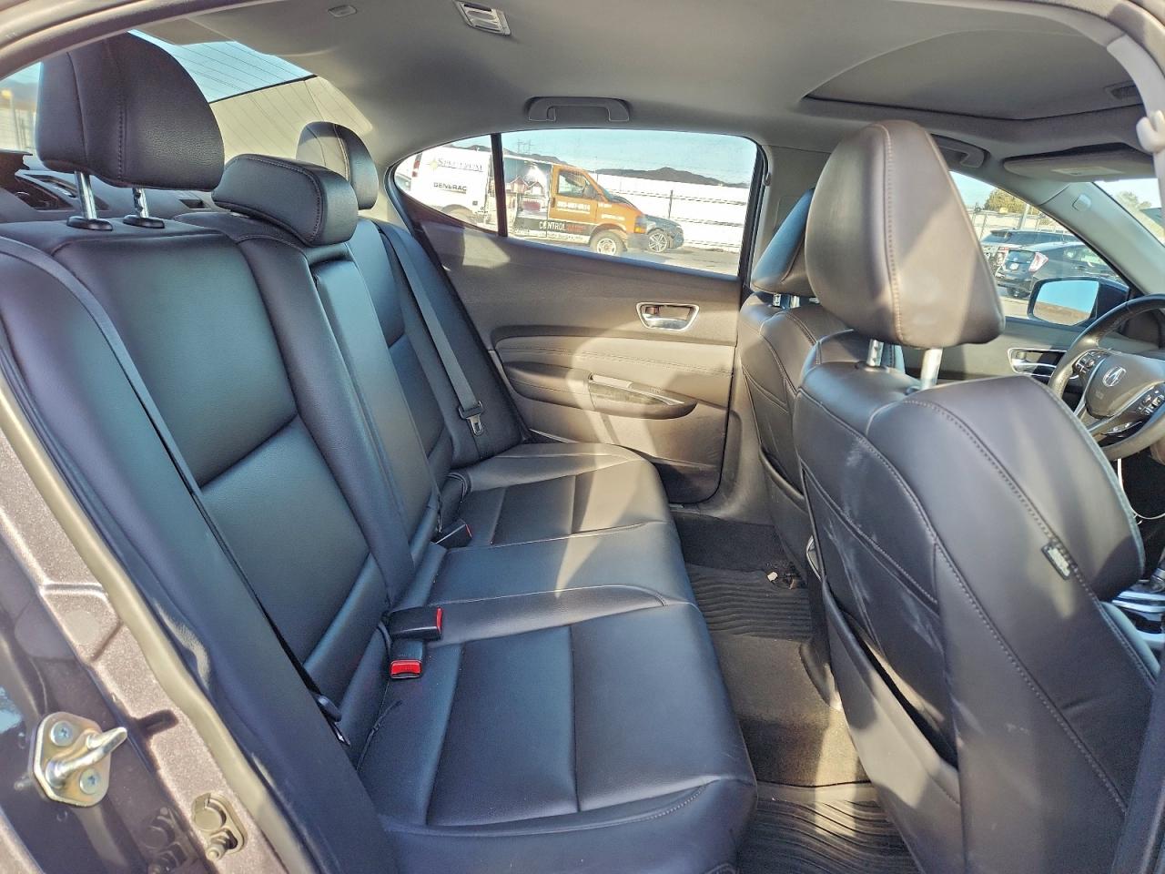 2018 ACURA TLX photo 10